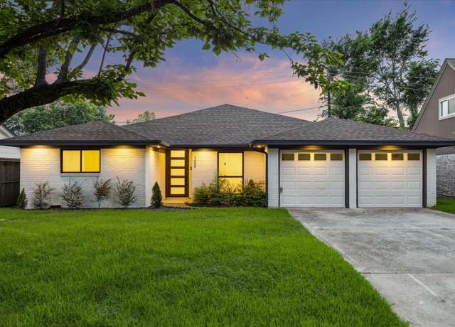 Property at 1423 Mapleton Dr, Houston, TX 77043, 3 beds, 2.5 baths