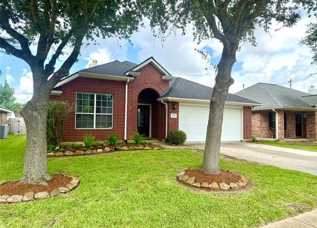 Property at 2818 White Sands Dr, Deer Park, TX 77536, 3 beds, 2 baths