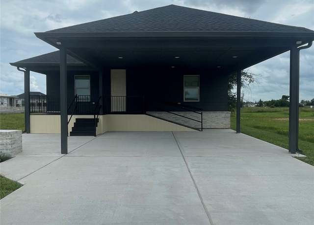 Property at 1089 Road 5709, Cleveland, TX 77327, 3 beds, 2.5 baths