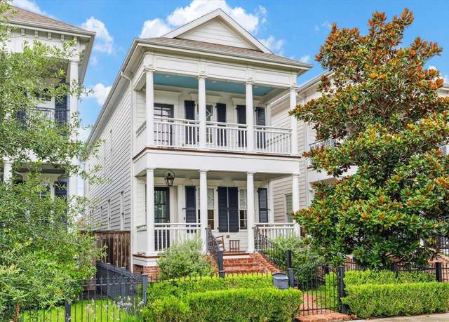 Property at 339 W 16th St, Houston, TX 77008, 3 beds, 2.5 baths