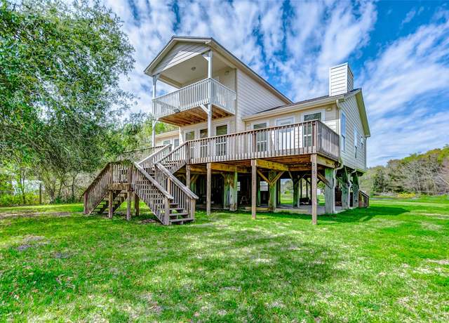 Property at 2101 7th St, High Island, TX 77623, 3 beds, 2 baths