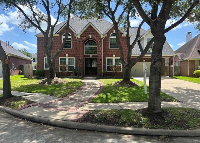Property at 7111 Morrow Ct, Sugar Land, TX 77479, 5 beds, 3.5 baths