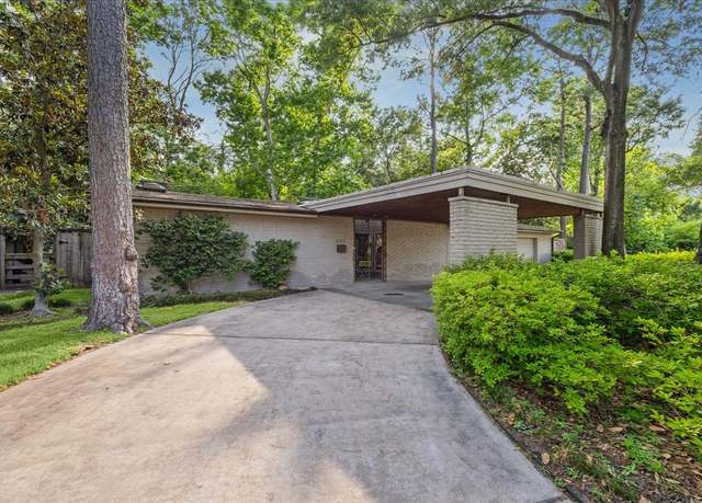 Property at 323 Electra Dr, Houston, TX 77024, 3 beds, 2.5 baths