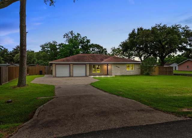 Property at 12153 24th St, Santa Fe, TX 77510, 3 beds, 2 baths