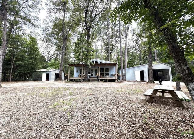 Property at 331 County Road 3240, Colmesneil, TX 75938, 1 bed, 2 baths