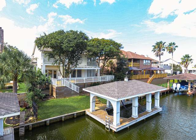 Property at 2521 Du Lac Trce, Seabrook, TX 77586, 4 beds, 2.5 baths