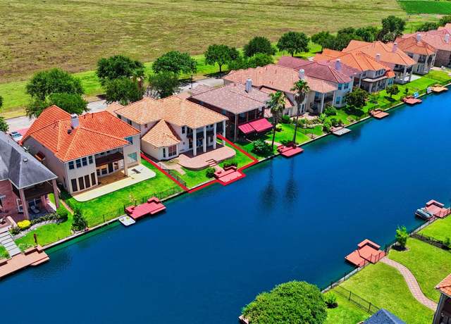 Property at 14330 Ayers Rock Rd, Sugar Land, TX 77498, 4 beds, 3.5 baths