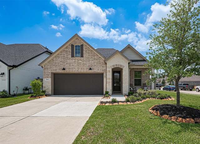 Property at 19443 Pacers Gait Ln, Tomball, TX 77377, 4 beds, 2 baths