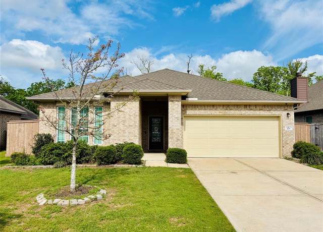 Property at 208 Timber Grove Ct, Clute, TX 77531, 3 beds, 2 baths