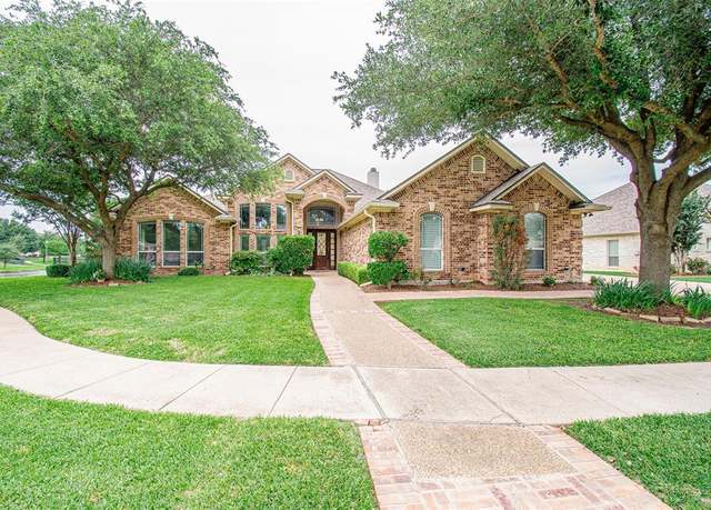 Property at 1117 Charing Cross Dr, Waco, TX 76712, 4 beds, 3.5 baths