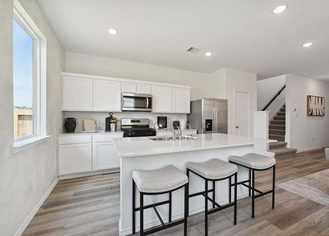 Property at 918 Moon Drop Ln, Houston, TX 77090, 3 beds, 2.5 baths