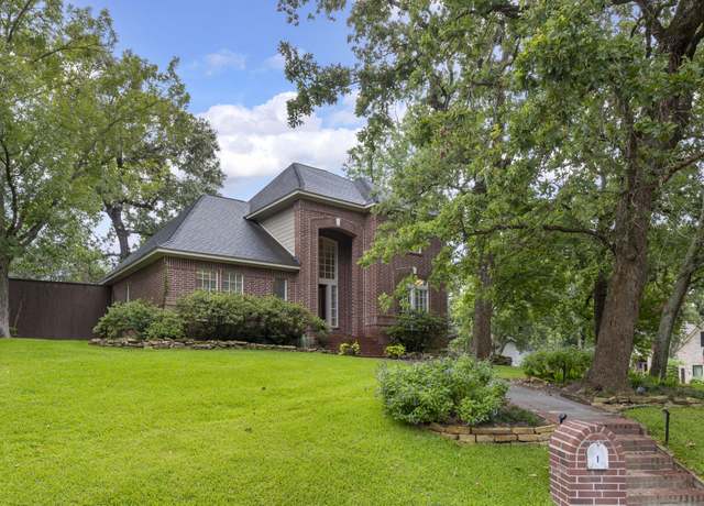Property at 1 Fairmont Ct, Conroe, TX 77304, 4 beds, 4 baths