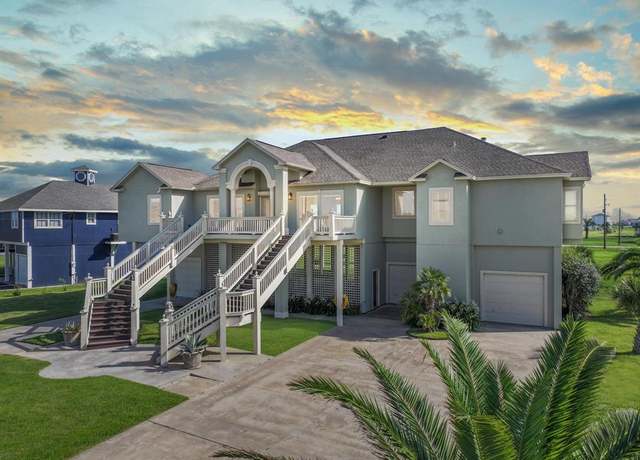 Property at 813 Pinata Dr, Crystal Beach, TX 77650, 4 beds, 2.5 baths