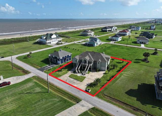 Property at 813 Pinata Dr, Crystal Beach, TX 77650, 4 beds, 2.5 baths