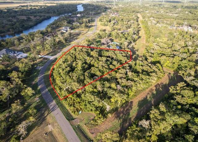 Property at 31811 Bayou Bnd, Richwood, TX 77515