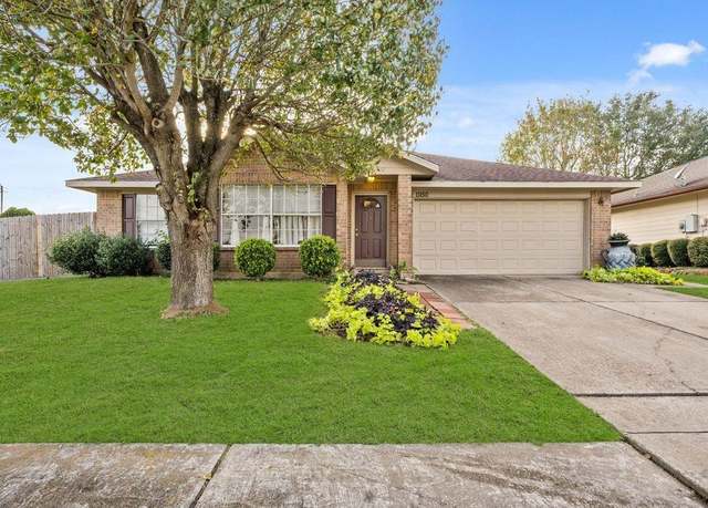 Property at 11150 Cayman Mist Dr, Houston, TX 77075, 3 beds, 2 baths