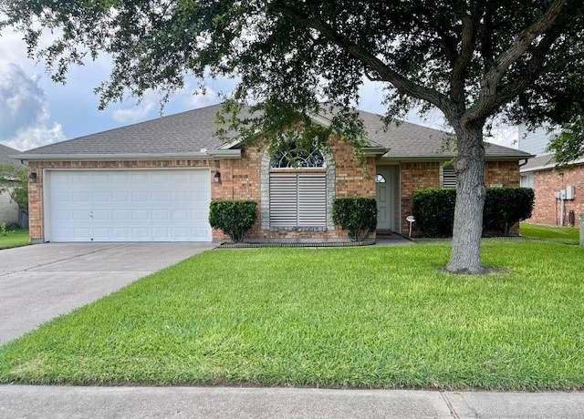 Property at 626 26th Ave N, Texas City, TX 77590, 3 beds, 2 baths
