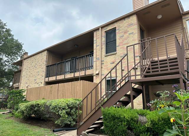 Property at 10555 Turtlewood Ct #613, Houston, TX 77072, 2 beds, 2 baths