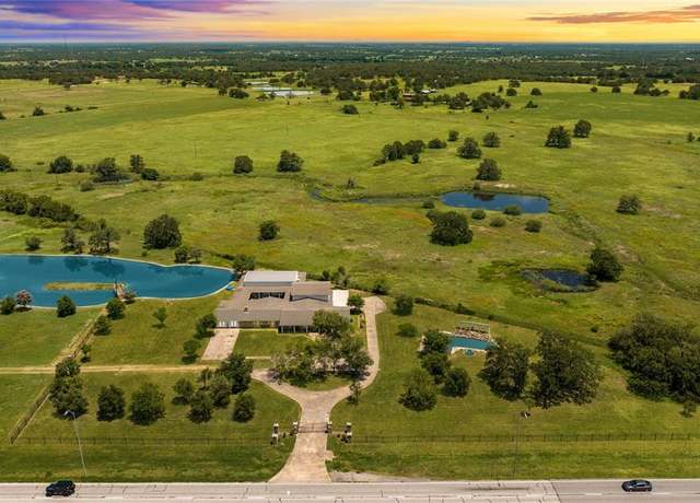 Property at 3345 E Austin St, Giddings, TX 78942, 5 baths