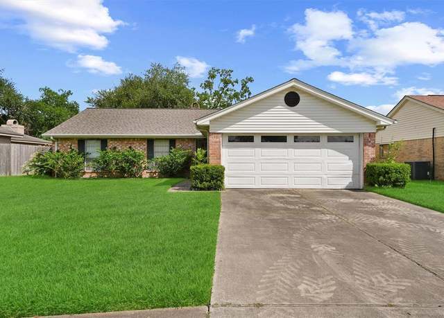 Property at 5106 Abercreek Ave, Friendswood, TX 77546, 3 beds, 2 baths