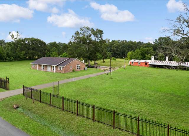 Property at 27093 Frye Rd, Splendora, TX 77372, 4 beds, 2 baths