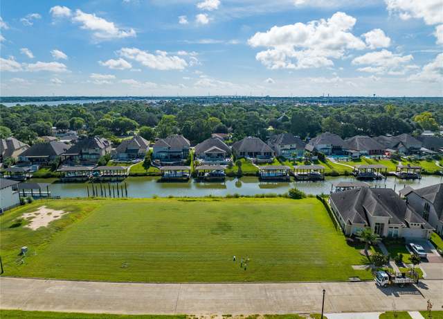 Property at 619 Appia Dr, Kemah, TX 77565