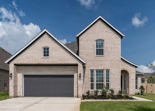 Property at 719 Woodbinde Dr, League City, TX 77573, 4 beds, 4.5 baths