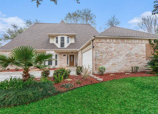 Property at 12310 Rocky Knoll Dr, Houston, TX 77077, 4 beds, 2.5 baths