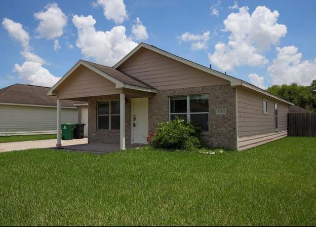 Property at 11827 Cape Hyannis Dr, Houston, TX 77048, 3 beds, 2 baths