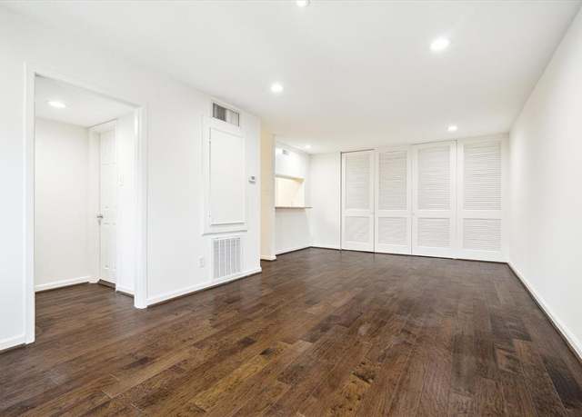 Property at 3131 Cummins St #85, Houston, TX 77027, 1 bed, 1 bath