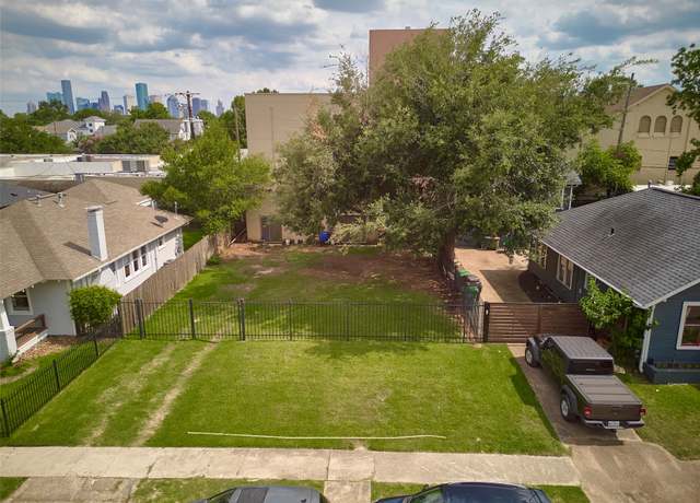 Property at 1032 Key St, Houston, TX 77009