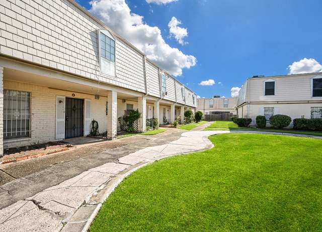 Property at 6201 Ranchester Dr #26, Houston, TX 77036, 3 beds, 2.5 baths