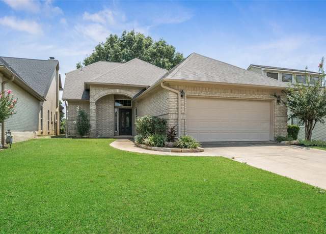 Property at 178 April Cv, Conroe, TX 77356, 3 beds, 2.5 baths