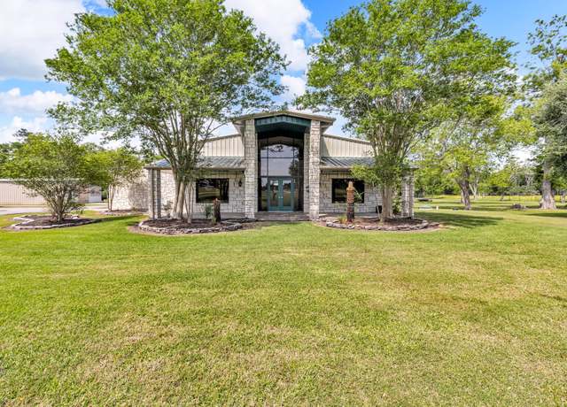 Property at 19019 Fm 2100 Rd, Crosby, TX 77532, 8 beds, 6 baths