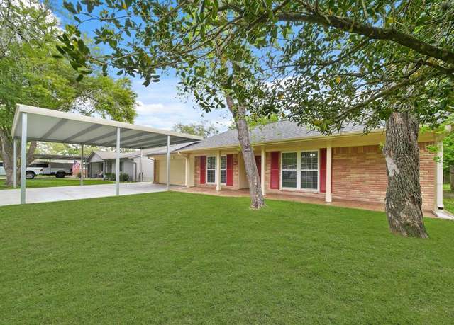 Property at 504 Moody Ave, League City, TX 77573, 3 beds, 2 baths
