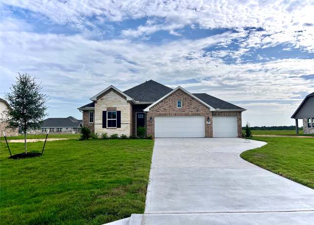 Property at 305 Boulden Ct, Sealy, TX 77474, 3 beds, 2.5 baths