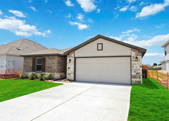 Property at 805 Clear Valley Ln, Dayton, TX 77535, 3 beds, 2 baths