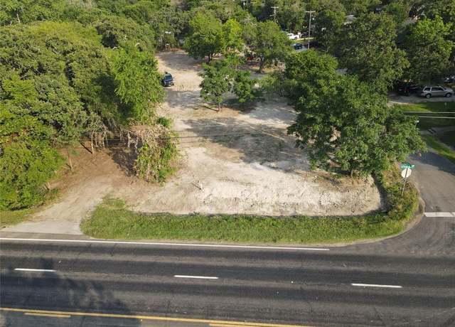 Property at 1614 Robeson St, Bryan, TX 77803