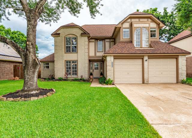 Property at 1417 S Heron Dr, Seabrook, TX 77586, 3 beds, 2.5 baths