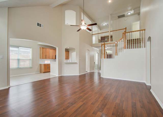 Property at 13423 Highland Park Ct, Houston, TX 77070, 3 beds, 2.5 baths