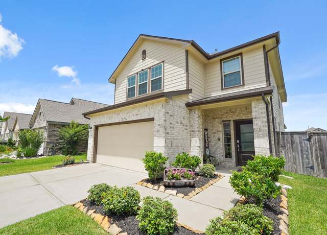 Property at 18402 Hilltop Climb Dr, Hockley, TX 77447, 4 beds, 2.5 baths