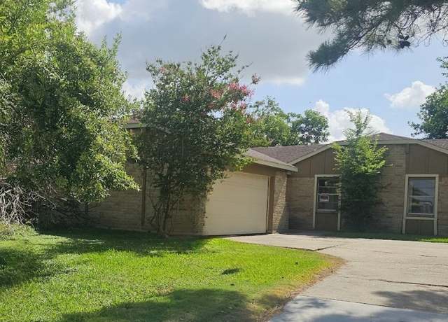 Property at 8710 Parkway Forest Dr, Houston, TX 77044, 4 beds, 2 baths