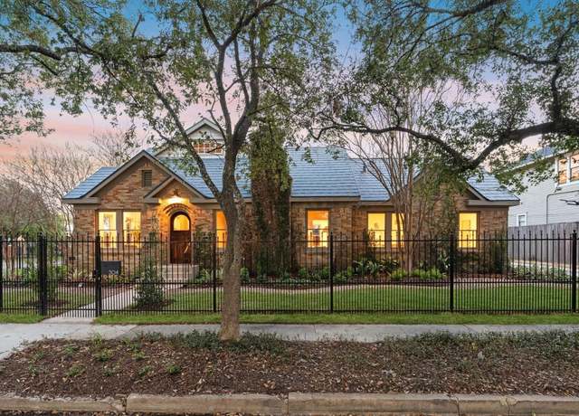 Property at 304 Bayland Ave, Houston, TX 77009, 3 beds, 2.5 baths