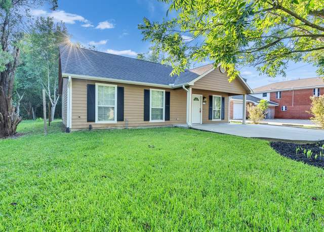 Property at 326 S Bell Dr, Texas City, TX 77591, 3 beds, 2 baths