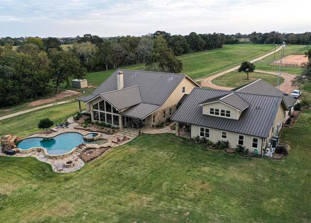 Property at 6892 Palm Rd, Sealy, TX 77474, 4 beds, 4.5 baths