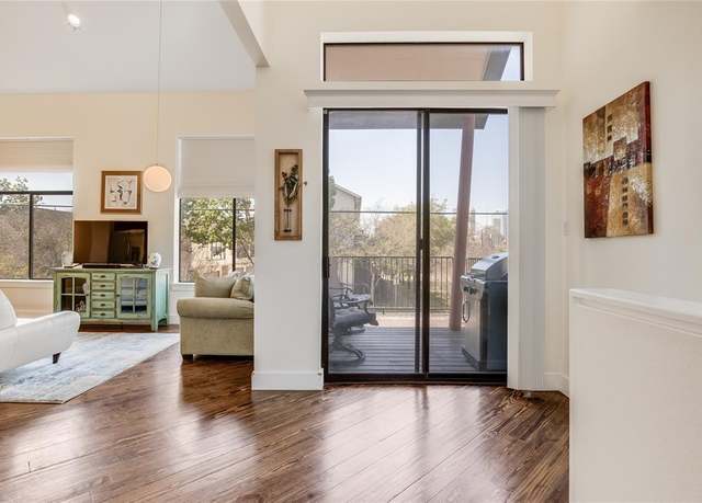 Property at 2205 Bastrop St, Houston, TX 77003, 3 beds, 3.5 baths