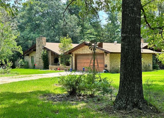 Property at 222 County Road 3085, Colmesneil, TX 75938, 3 beds, 2.5 baths