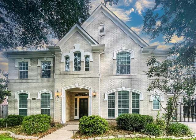 Property at 8707 Westbrook Forest Dr, Sugar Land, TX 77479, 4 beds, 3.5 baths