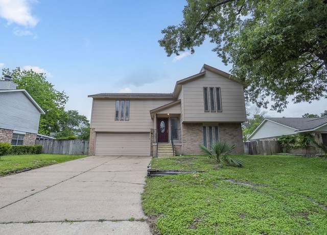 Property at 3015 Glen Spring Dr, Houston, TX 77339, 3 beds, 2.5 baths