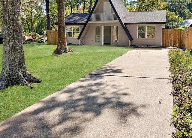 Property at 408 Commanche Rd, Conroe, TX 77316, 3 beds, 2 baths
